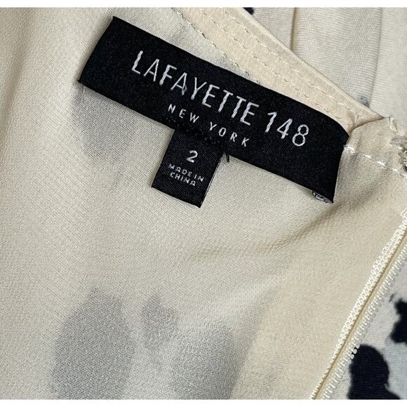 Lafayette 148 New York Amanda Silk Animal Print Short Sleeve Flare Dress Size 2 - Picture 2 of 8